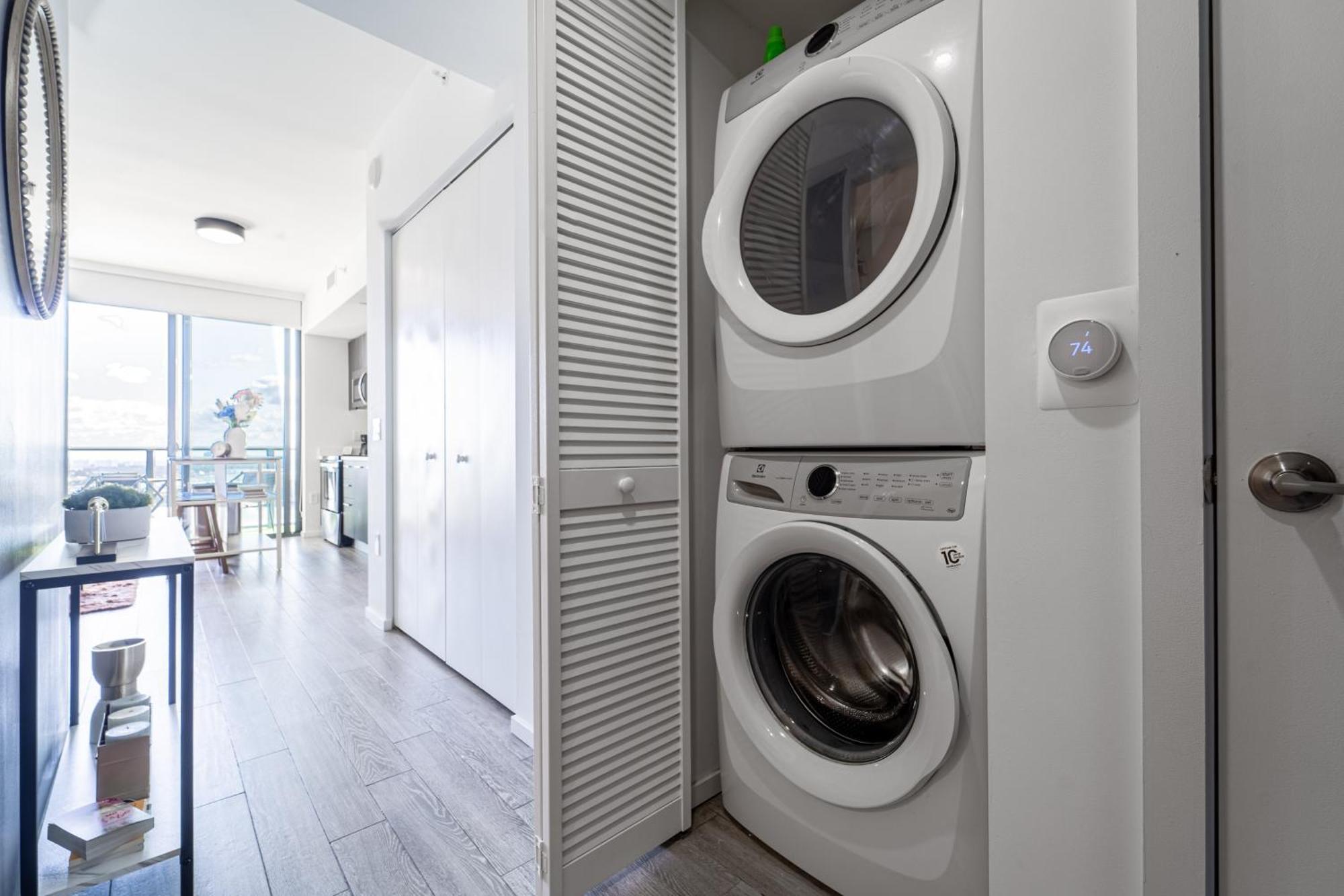 Devereaux Miami Luxury One-Bedroom And Studios מראה חיצוני תמונה